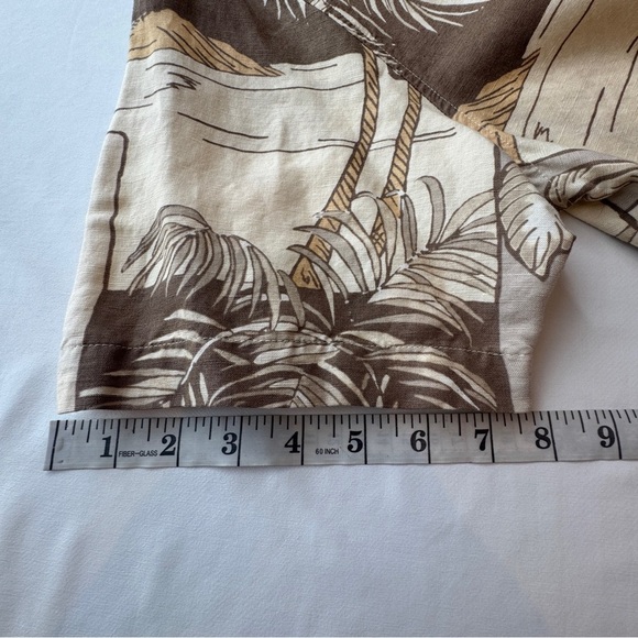 The Havanera Co Linen Shirt Palms Martinis - Picture 10 of 14